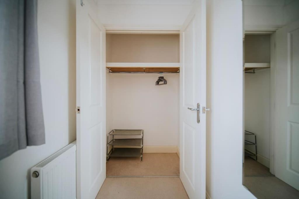 Linen Cottage- Parking, Leds, 4K Tvs, 5G Wifi And More! Bath Exterior foto
