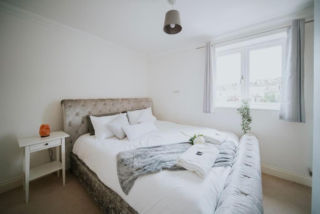 Linen Cottage- Parking, Leds, 4K Tvs, 5G Wifi And More! Bath Exterior foto